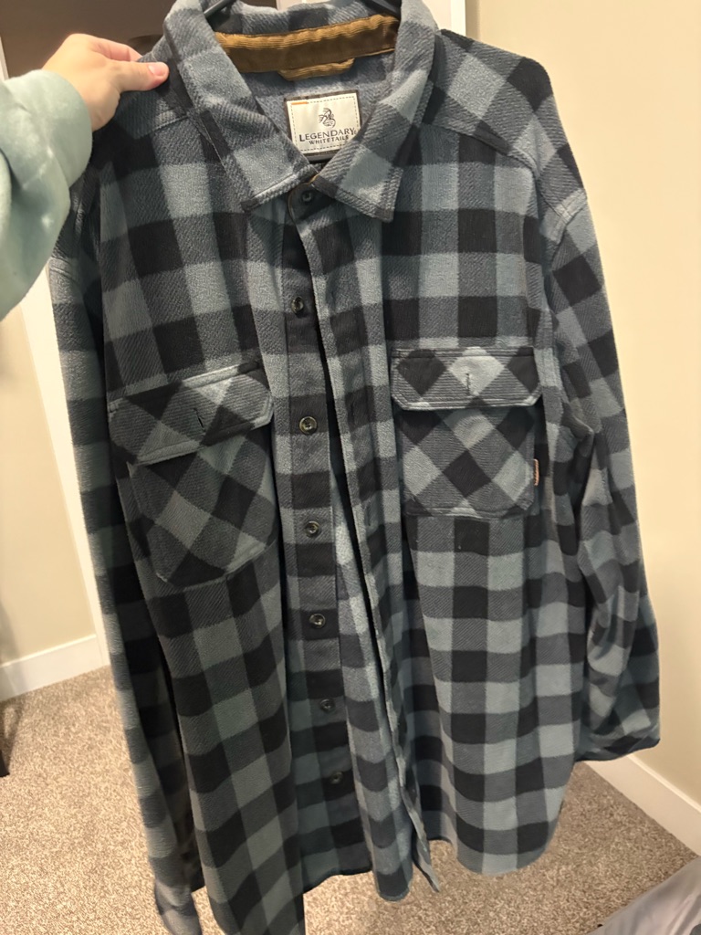 Legendary Whitetails Men's Blue And Black Plaid Fleece Shirt Jacket